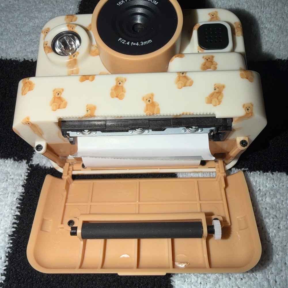 Kids Digital Camera in Cream with Peach Teddy Bear Print - Picture 3 of 4